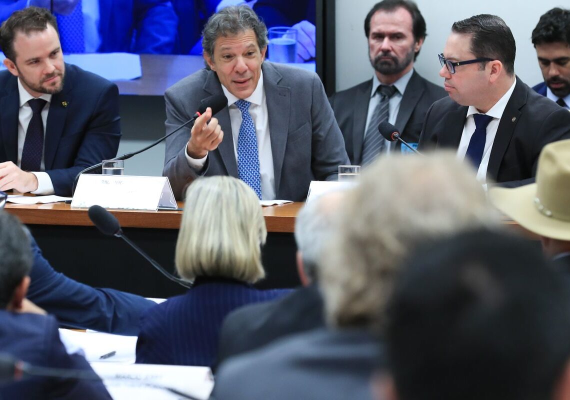 Haddad diz que Receita alcançará os “verdadeiros ladrões da nação”