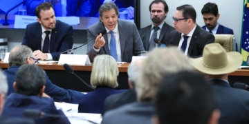Haddad diz que Receita alcançará os “verdadeiros ladrões da nação”