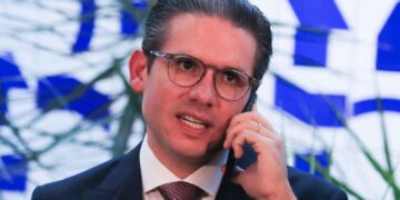 Motta: decisão que barrou Eduardo Bolsonaro em liderança foi técnica