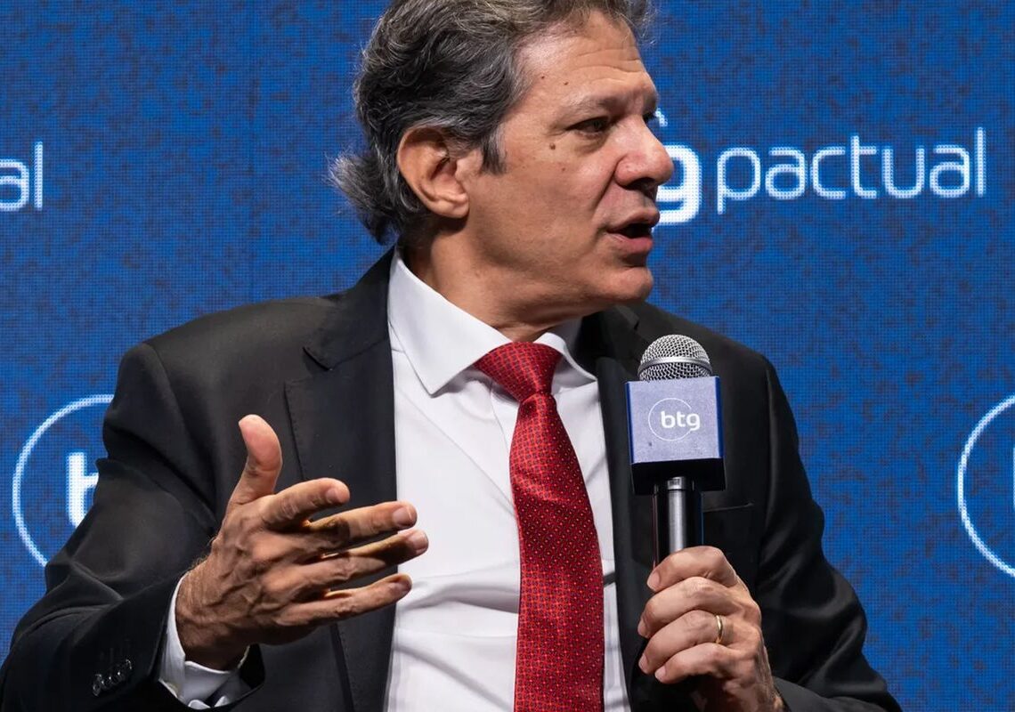 Haddad diz que política fiscal não depende apenas do governo federal