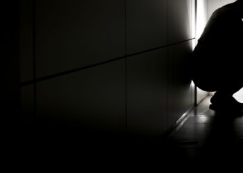 Uma em cada 4 pessoas já pensou em suicídio, alerta pesquisa