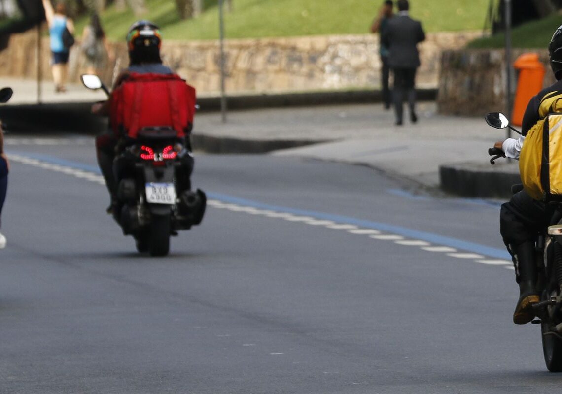 Número de trabalhadores por aplicativos cresce 170% em 10 anos, diz BC