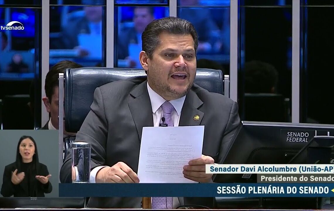 Davi comemora Zap Delas, iniciativa de combate à violência política de gênero — Senado Notícias
