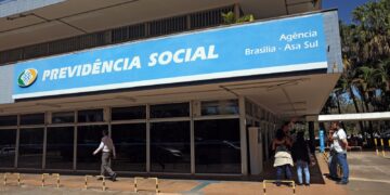 INSS suspende programa de redução de fila por falta de verba
