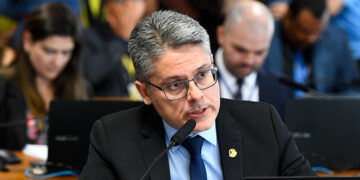 CE vota garantia de acesso a água potável nas escolas na terça — Senado Notícias