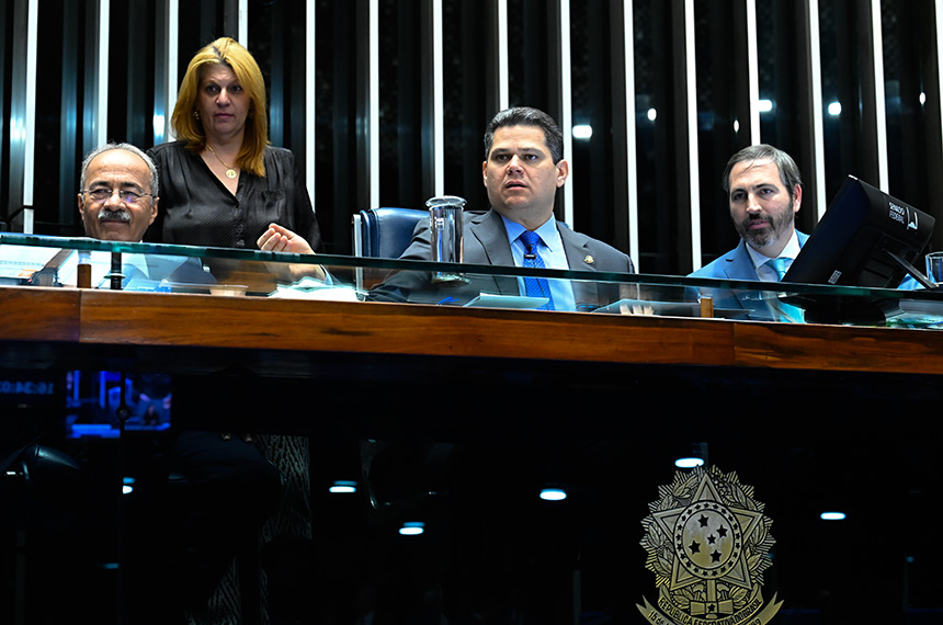 Senado nomeará 258 aprovados em concurso público — Senado Notícias