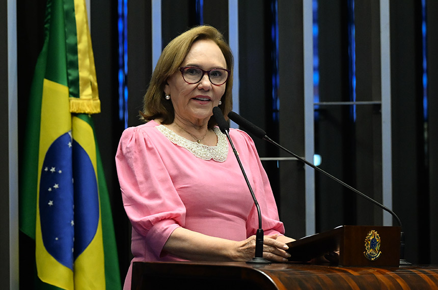 Zenaide destaca importância do Outubro Rosa — Senado Notícias