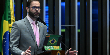 Seif critica tentativas de limitar ação do Senado em pedidos de impeachment — Senado Notícias