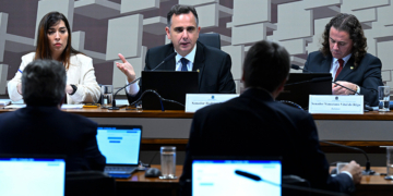 Comissão temporária começa a debater a atualização do Código Civil — Senado Notícias