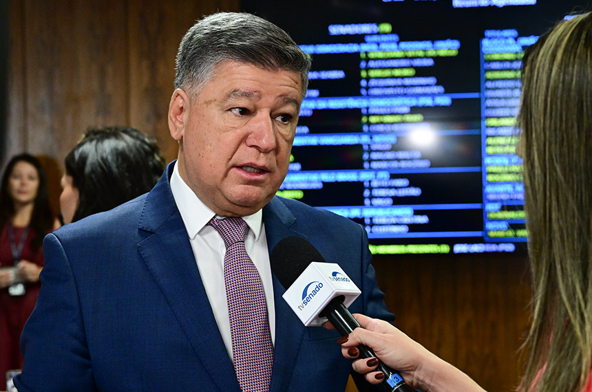 Carlos Viana afirma que órgãos de controle falharam em impedir fraudes — Senado Notícias