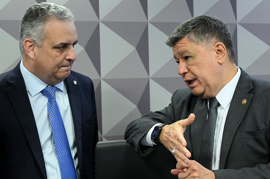 Carlos Viana afirma que depoente não consegue explicar enriquecimento — Senado Notícias