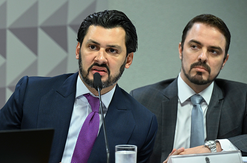 relator pede a Cavalcanti explicação sobre fortuna acumulada em poucos anos — Senado Notícias