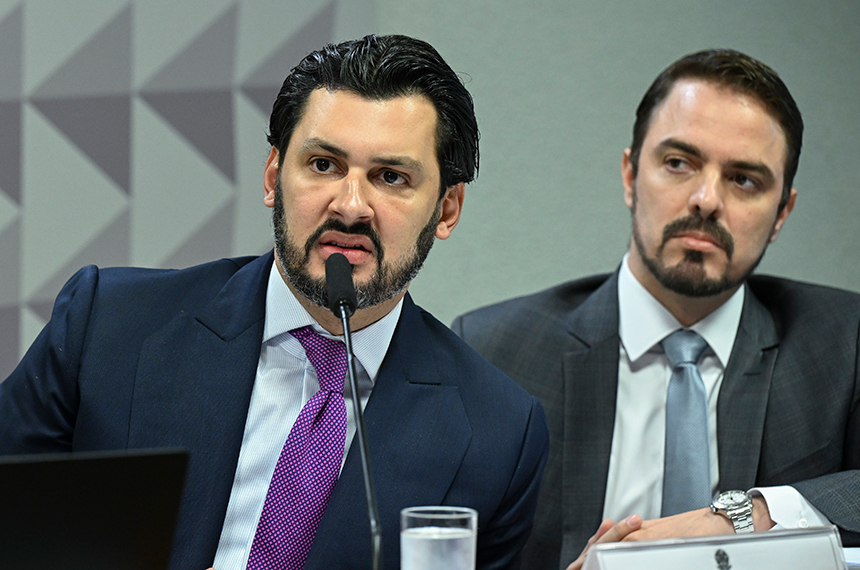 relator pede a Cavalcanti explicação sobre fortuna acumulada em poucos anos — Senado Notícias