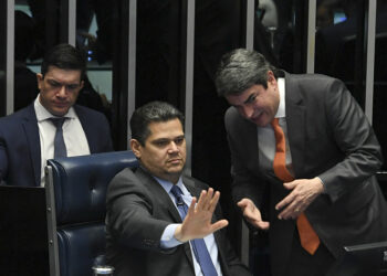 Davi anuncia sessão para analisar vetos à Lei de Licenciamento Ambiental e LDO — Senado Notícias