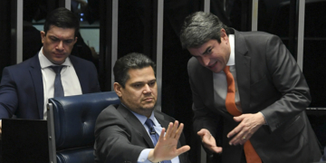 Davi anuncia sessão para analisar vetos à Lei de Licenciamento Ambiental e LDO — Senado Notícias