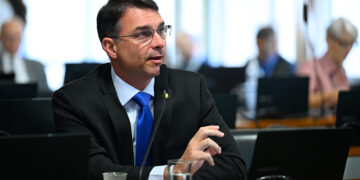 Vai à Câmara mais tempo de internação de adolescente em conflito com a lei — Senado Notícias