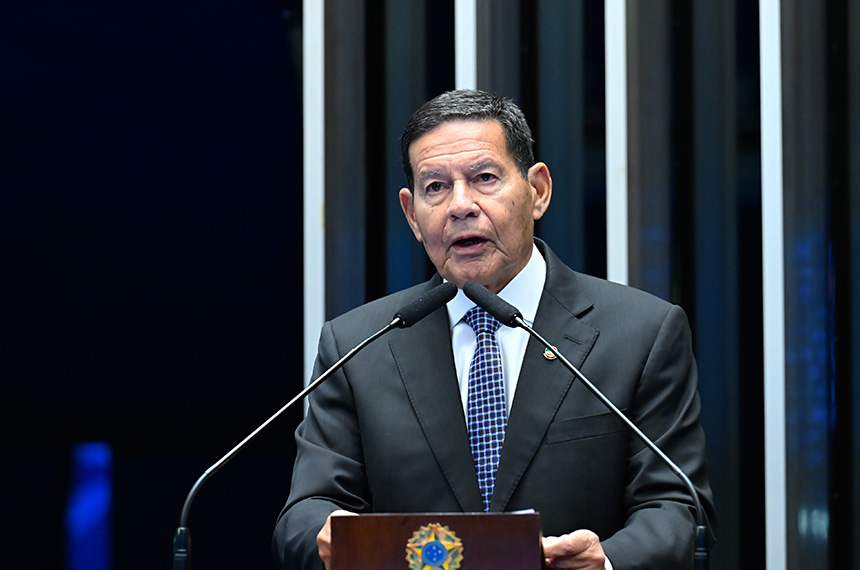 Mourão alerta para o risco mundial de grandes guerras — Senado Notícias