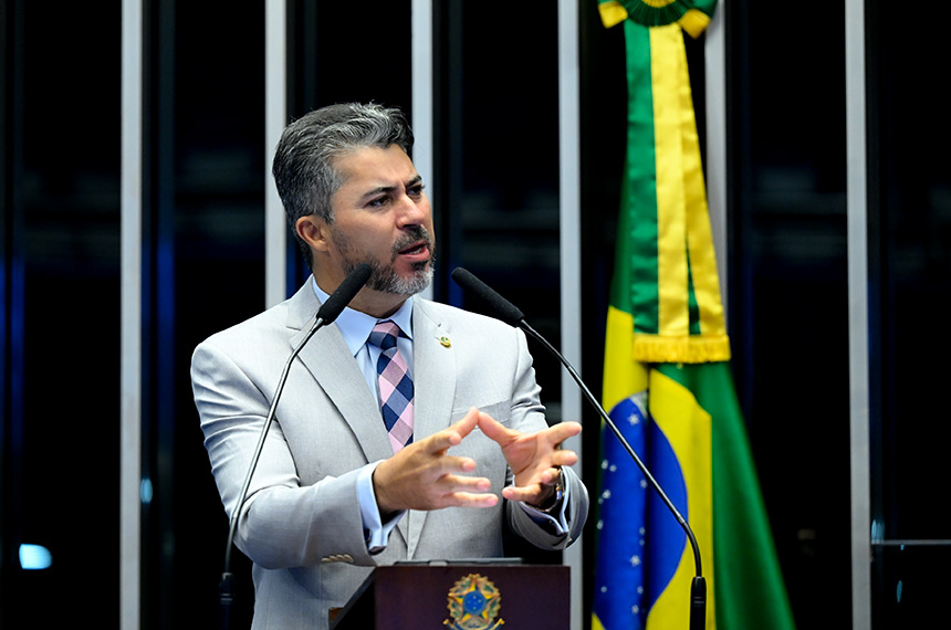 Marcos Rogério critica prisões de Bolsonaro e de Filipe Martins — Senado Notícias