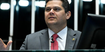 Davi aplaude Ibama por liberar pesquisa de petróleo na Margem Equatorial — Senado Notícias