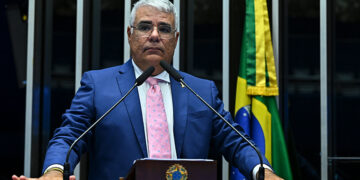 Girão pede a governo transferência de brasileira em estado vegetativo nos EUA — Senado Notícias