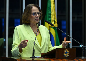 Damares critica silêncio do governo sobre Nobel da Paz concedido a venezuelana — Senado Notícias