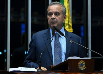 situação dos Correios demonstra má gestão do governo com as estatais — Senado Notícias