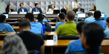 Debatedores discutem inclusão social e próteses para pessoas com deficiência — Senado Notícias