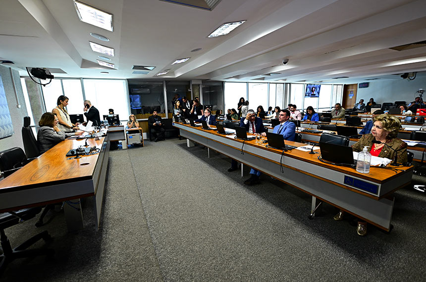 CDH analisa na quarta-feira projeto sobre comunidade LGBTQIA+ — Senado Notícias