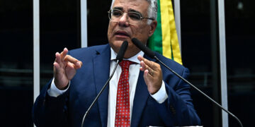 Girão cita PT e critica ‘rombo de R$ 20 bilhões nos Correios’ — Senado Notícias