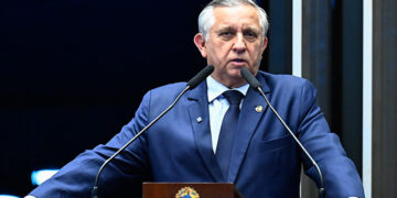 Izalci critica falta de policiais no DF e defende escolas cívico-militares — Senado Notícias