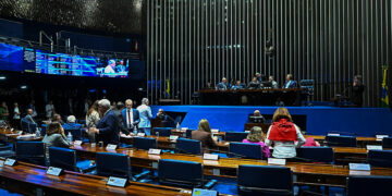 Novas regras para facilitar pagamento de dívidas estaduais vão a promulgação — Senado Notícias