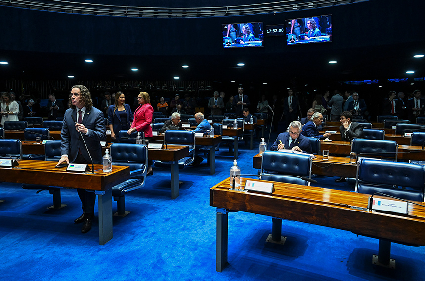 Senado ratifica atualização de acordo internacional sobre tráfego marítimo — Senado Notícias