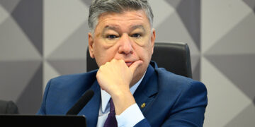 Viana ameaça prisão para convocados que postergam depoimento à CPMI do INSS — Senado Notícias