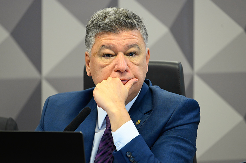 Viana ameaça prisão para convocados que postergam depoimento à CPMI do INSS — Senado Notícias