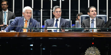 Congresso celebra 100 anos da GM e destaca potencial industrial do país — Senado Notícias