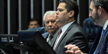 Congresso vota na quinta autorização permanente para reduzir IR — Senado Notícias