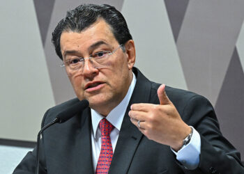 Adiada votação da MP que busca limitar custos da energia ao consumidor — Senado Notícias