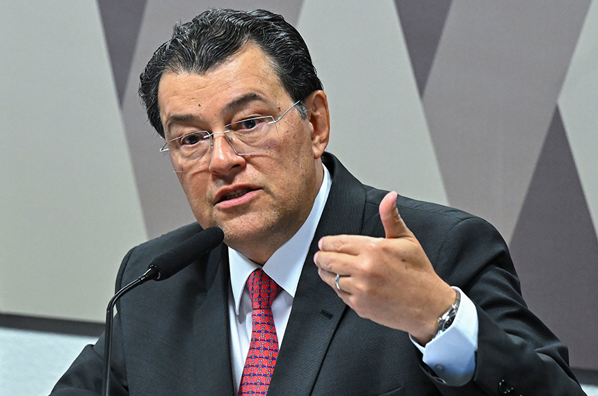 Adiada votação da MP que busca limitar custos da energia ao consumidor — Senado Notícias