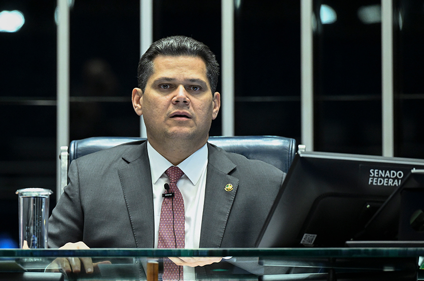 Davi comenta operação policial no RJ e destaca aprovação de projeto — Senado Notícias