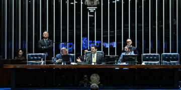 Criação de sistema eletrônico para agilizar compras públicas segue para sanção — Senado Notícias