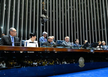 Sessão destaca papel das Equipes de Nossa Senhora no apoio a casais — Senado Notícias