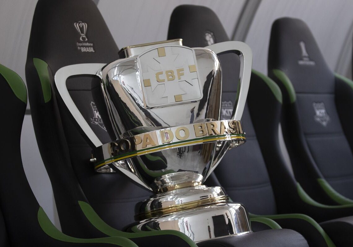 CBF sorteia mandos de campo das semifinais da Copa do Brasil