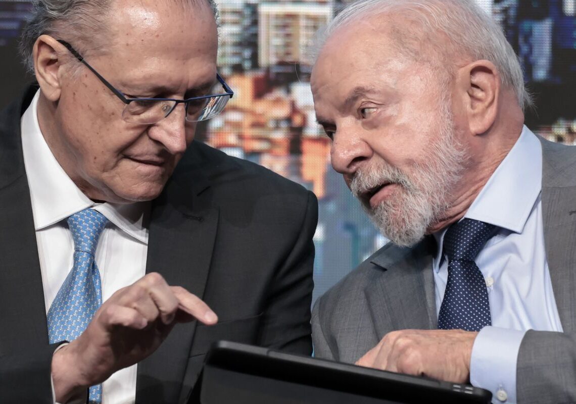 Lula anuncia programa de habitação para classe média