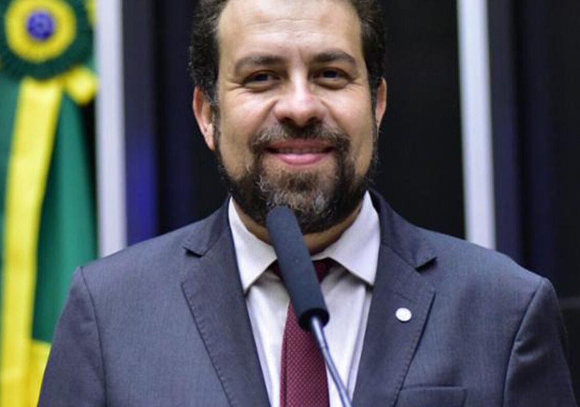Boulos diz que colocará governo na rua, ouvindo demandas populares
