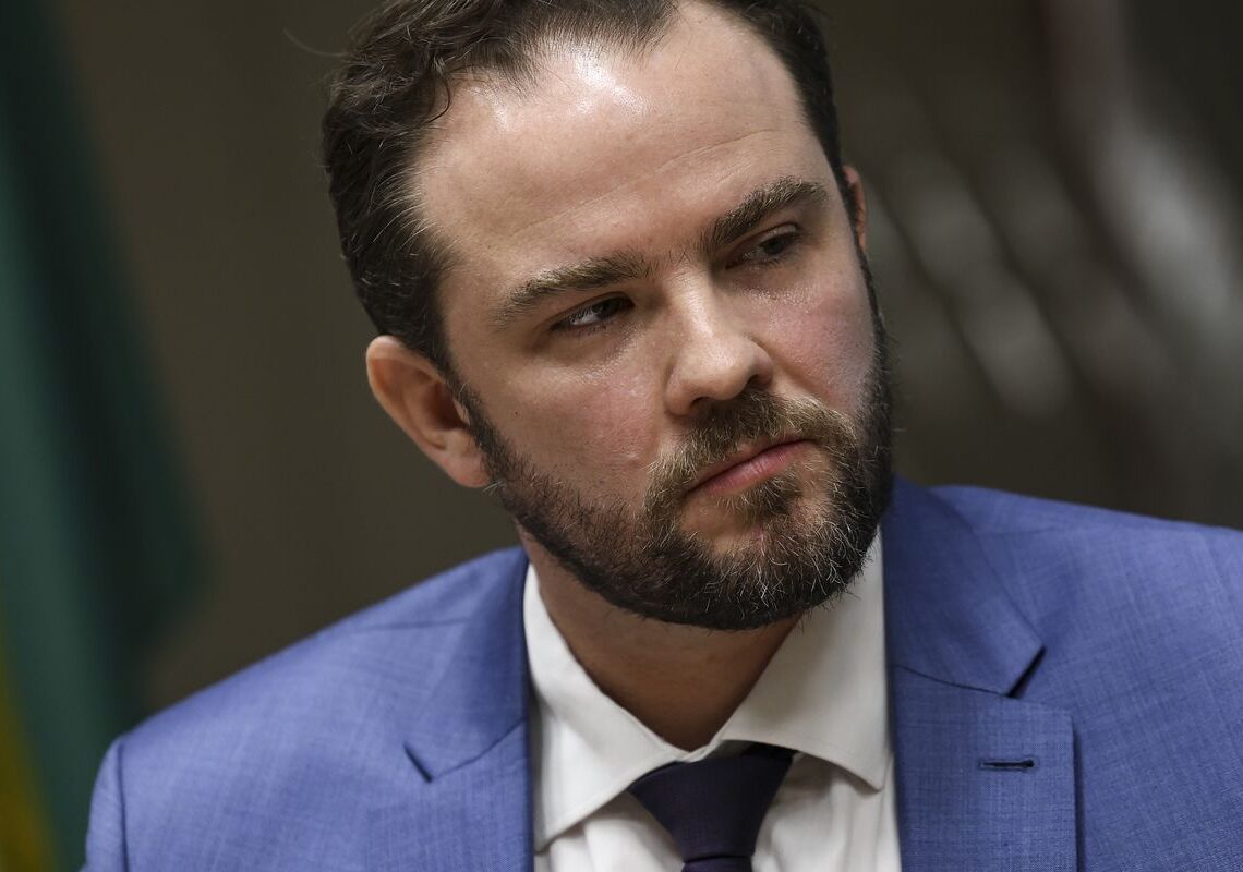 Projetos de lei renderão ao governo o mesmo que MP alternativa a IOF