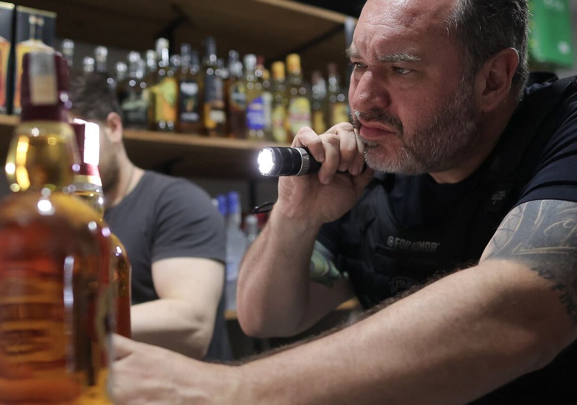 SP: juiz autoriza destruição de 100 mil garrafas de bebida apreendidas