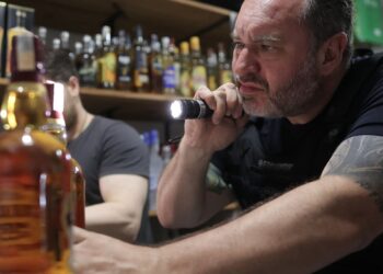 SP: juiz autoriza destruição de 100 mil garrafas de bebida apreendidas