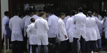 Revalida 2025/2: prazo para envio de diploma médico começa hoje