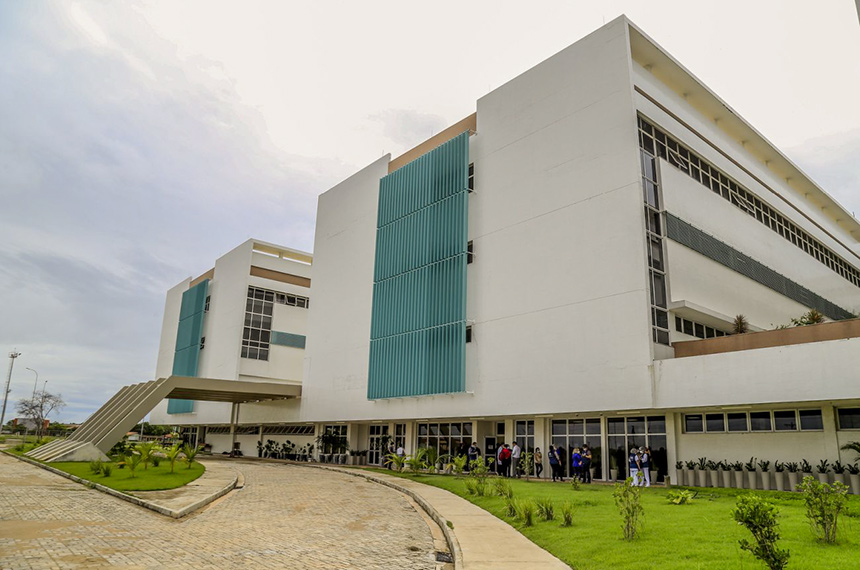Hospital universitário do Amapá deve ter nome de Dr. Papaléo Paes, aprova CE — Senado Notícias