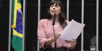 Câmara aprova projeto que prevê medidas para assegurar o convívio de crianças com a natureza – Notícias